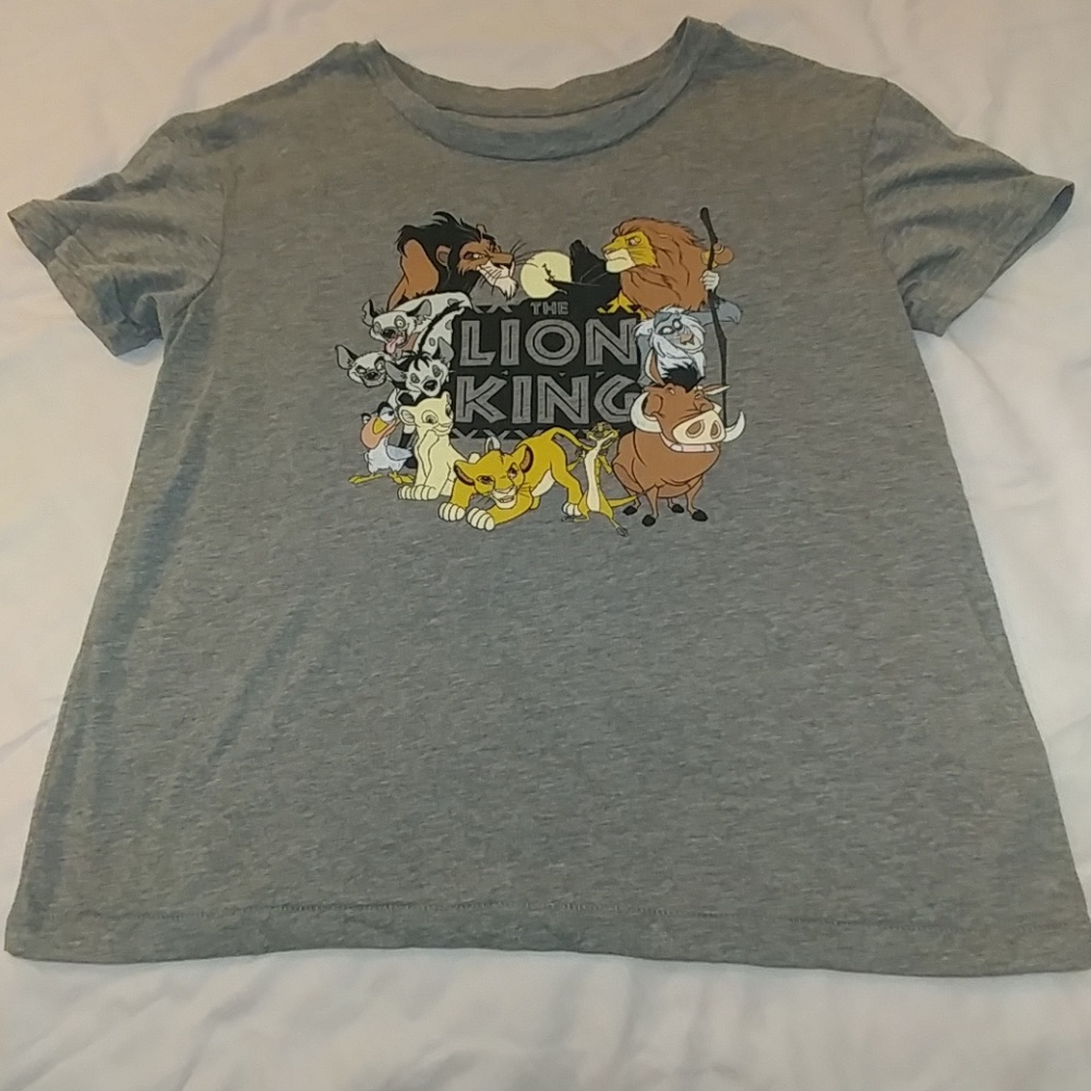 🎁Disney's The Lion King tee sz L